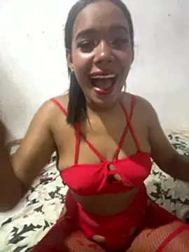 putifray17 online show from June 23, 1:14 am