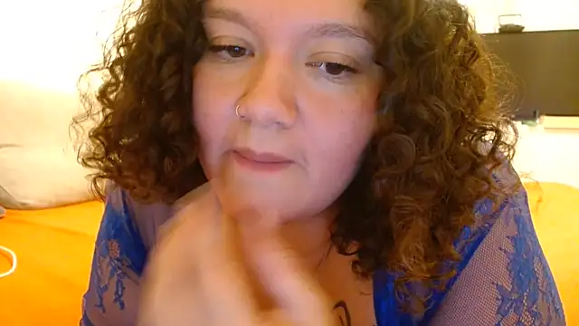 Snapshot of HeidiSanabria chatting on July 14, 2:05 am HeidiSanabria online show from July 14, 2:05 am