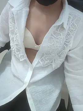 sushmita0 online show from June 21, 3:36 pm