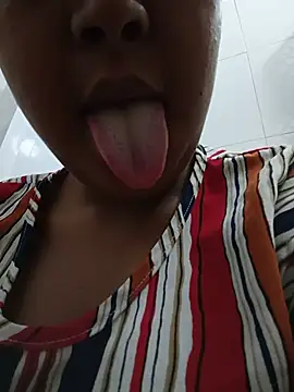 Snapshot of HeLiSa69ebony chatting on August 6, 8:38 am HeLiSa69ebony online show from August 6, 8:38 am