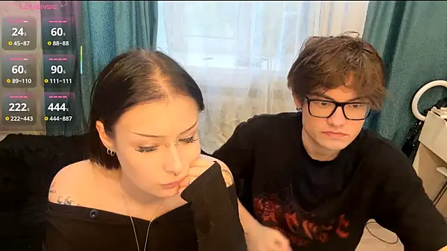 JadeNoiiir online show from June 21, 4:42 pm