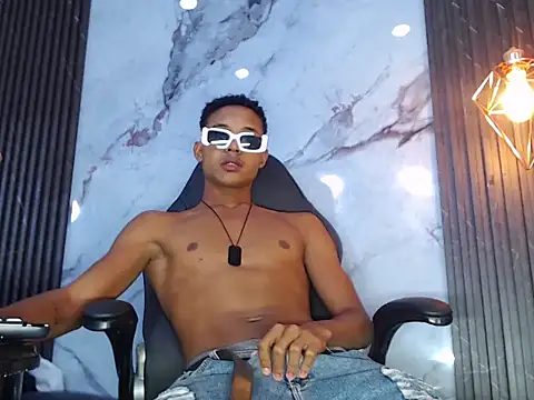 RafaelVander online show from July 8, 3:11 am