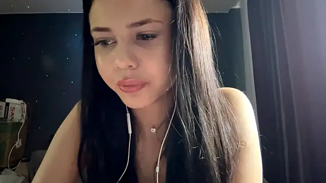 DivinaSaunders online show from July 26, 9:38 am