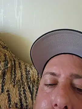heterohotguy78 online show from August 1, 1:43 pm