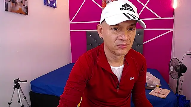 Cesirry  online show from July 22, 12:41 pm