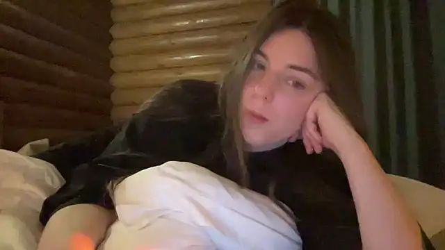 Snapshot of Velenne chatting on July 18, 8:01 pm Velenne online show from July 18, 8:01 pm