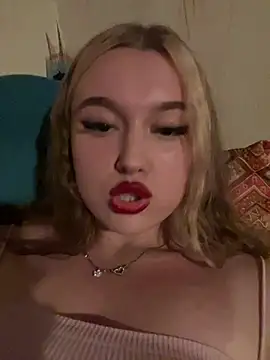 Snapshot of lyalyalii chatting on July 7, 8:13 pm lyalyalii online show from July 7, 8:13 pm