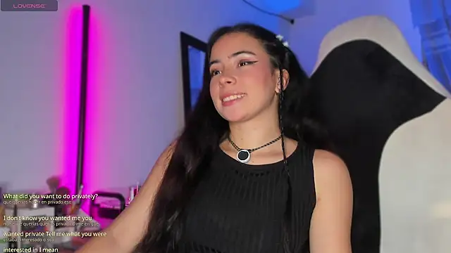 aishellyng20  online show from July 2, 11:22 pm