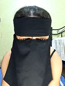 Snapshot of hajar77 chatting on June 26, 9:41 pm hajar77 online show from June 26, 9:41 pm