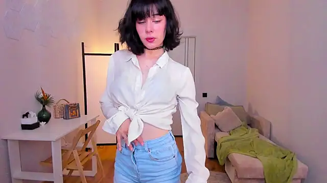 Ellie baillie online show from July 6, 6:21 am