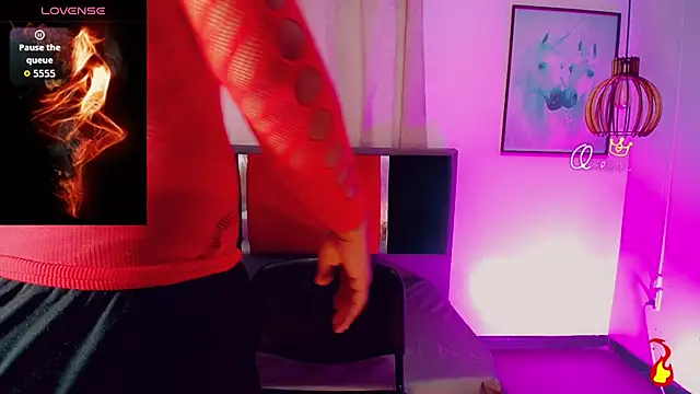 natalie vegas  online show from July 31, 11:20 am