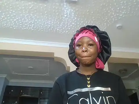 Snapshot of QueenTalisha chatting on June 22, 6:38 pm QueenTalisha online show from June 22, 6:38 pm