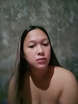 urwomaninlove online show from June 26, 1:21 am