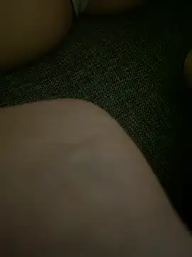 feetlilly online show from June 30, 12:44 am