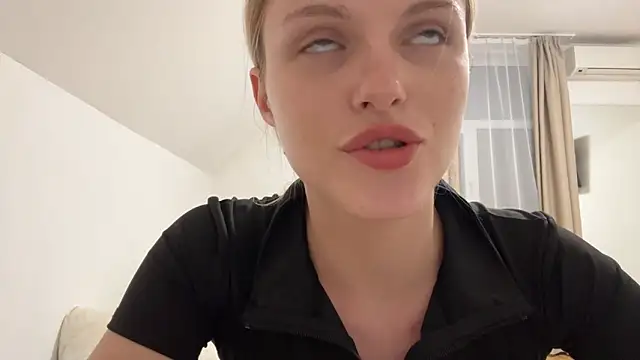 UnwedGrist online show from June 26, 8:35 pm