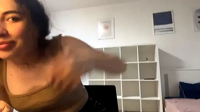 runawyin online show from July 28, 4:39 pm