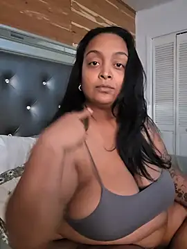 Julia31BBW online show from June 24, 12:42 am