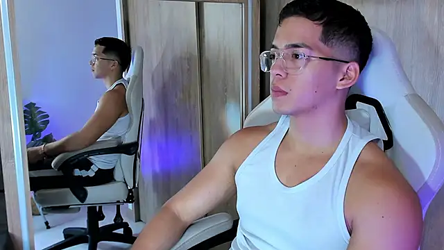 Matias strong1 online show from August 9, 11:48 am