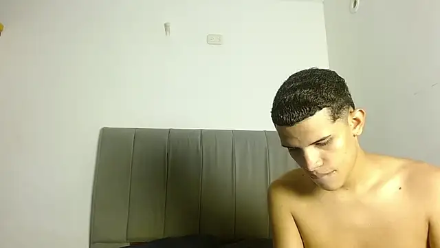 Jose And Daniel online show from June 26, 4:28 am