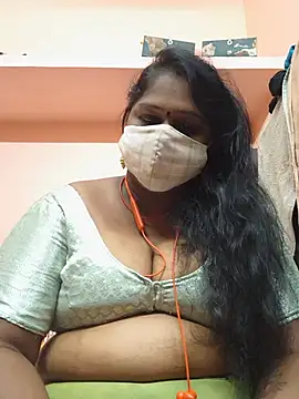 yalini1431 online show from July 29, 9:24 pm