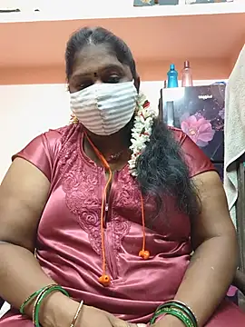 yalini1431 online show from August 4, 7:49 pm