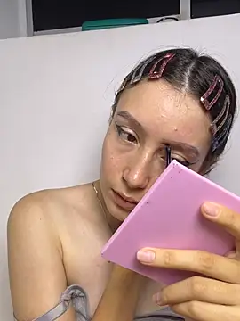 im lizzy17 online show from July 31, 4:01 am