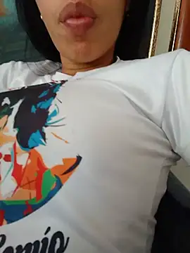 Snapshot of sinai_sexy chatting on June 30, 12:28 pm sinai sexy online show from June 30, 12:28 pm