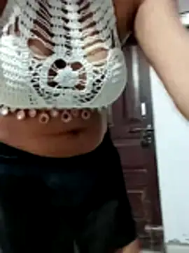 SilkScarlet online show from July 13, 6:33 pm