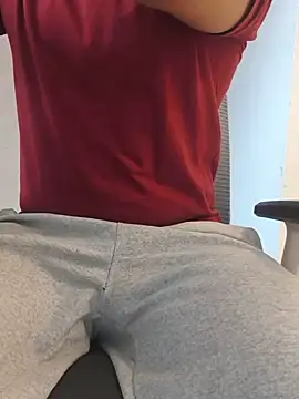 8inch hunk19 online show from August 9, 5:45 am