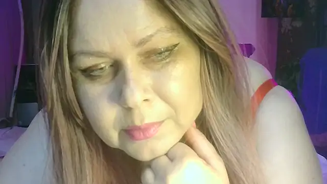 Roksolana5398 online show from July 10, 12:41 pm