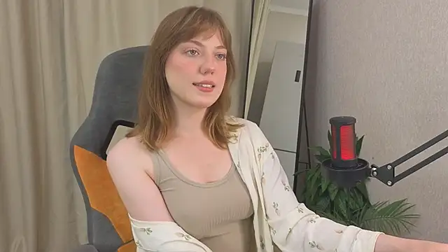 Luci XO online show from June 28, 12:22 pm