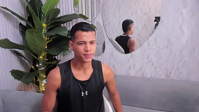 Noah sexhotty online show from July 5, 2:18 am