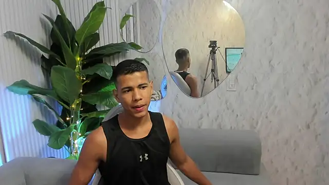 Noah sexhotty online show from July 21, 2:36 am