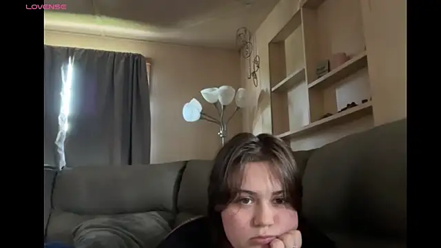 BugsAndDazey online show from June 27, 8:14 pm