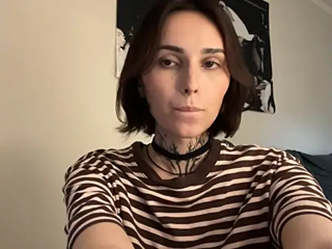 VivianGlow online show from June 26, 12:42 pm