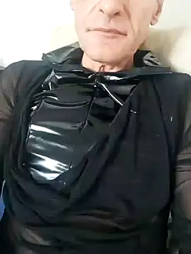 Snapshot of TimeaKocsis1971 chatting on July 12, 6:26 am TimeaKocsis1971 online show from July 12, 6:26 am