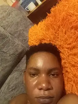Snapshot of manzi254 chatting on July 20, 11:45 am manzi254 online show from July 20, 11:45 am