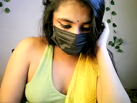 Snapshot of NANCY_OBEROYE_ chatting on July 18, 8:29 am NANCY OBEROYE online show from July 18, 8:29 am