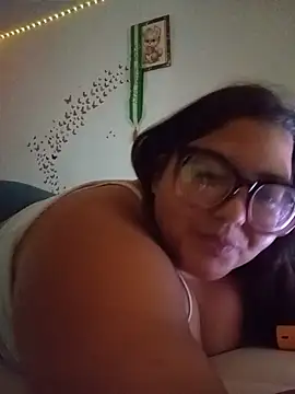 Snapshot of tudiabla06 chatting on July 11, 2:42 pm tudiabla06 online show from July 11, 2:42 pm