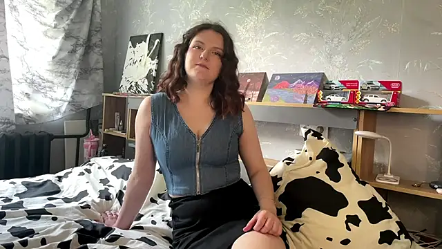 Isla Mur online show from July 13, 8:17 am