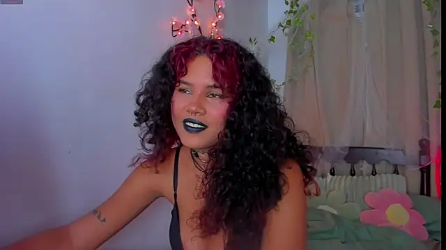 XTinaTeaseX online show from July 4, 2:29 am
