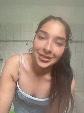 Laura nx online show from July 3, 11:49 am