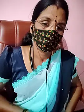 Snapshot of tamil_peenqueen chatting on July 12, 5:04 pm tamil peenqueen online show from July 12, 5:04 pm