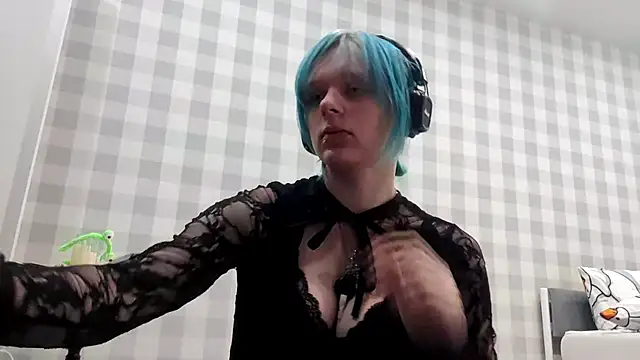 ZolaCoonradt online show from July 8, 1:48 pm