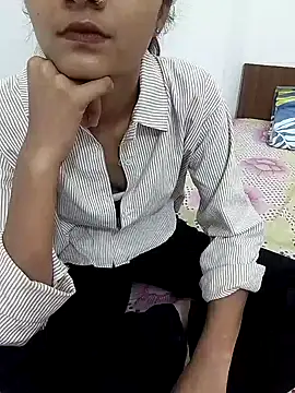 nadiya khan  online show from July 6, 5:26 am