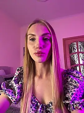 BellaSwan- online show from July 6, 7:16 am