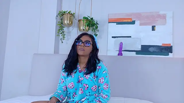 MikaellaFoxx online show from August 4, 3:21 am