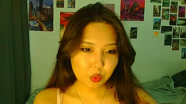 Kim Ella online show from July 30, 6:40 pm