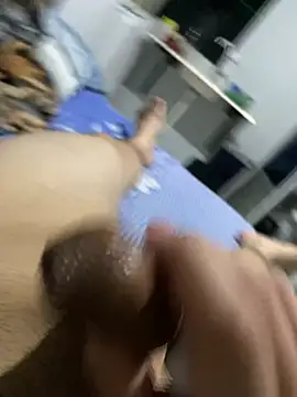 levis00 online show from July 10, 3:55 am