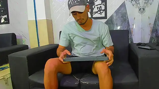Brandon Bless online show from July 7, 8:35 pm